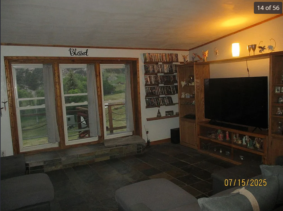 15 Sloan Rd, Livermore, CO 80536, USA, 3 bds / 3 ba / 1404 sqft