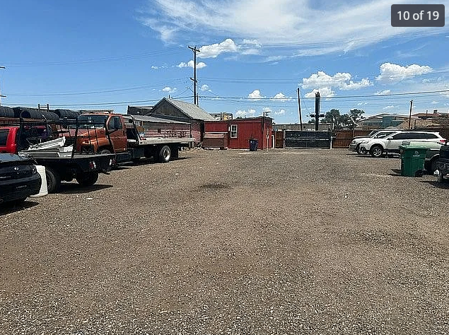 4855 N Washington St, Denver, CO 80205, USA, 7 bds / 0.5 ba /