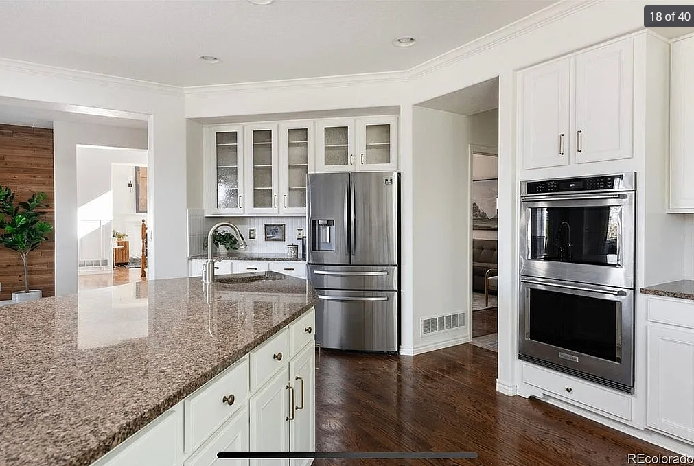 17853 W 77th Ln, Arvada, CO 80007, USA, 5 bds / 5 ba / 6273 sqft