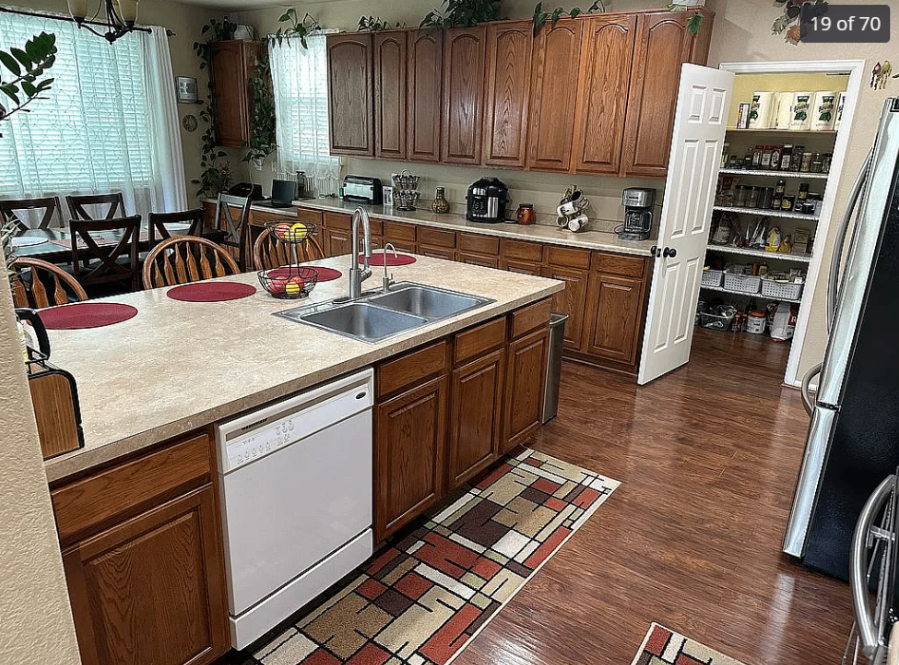 13415 Kearney St, Thornton, CO 80602, USA, 3 bds / 3 ba / 3950 sqft