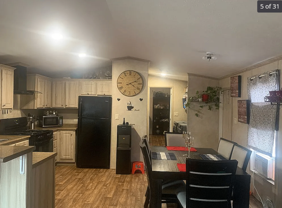 1984 Buckley Way #209, Aurora, CO 80011, USA, 3 bds / 2 ba / 924 sqft