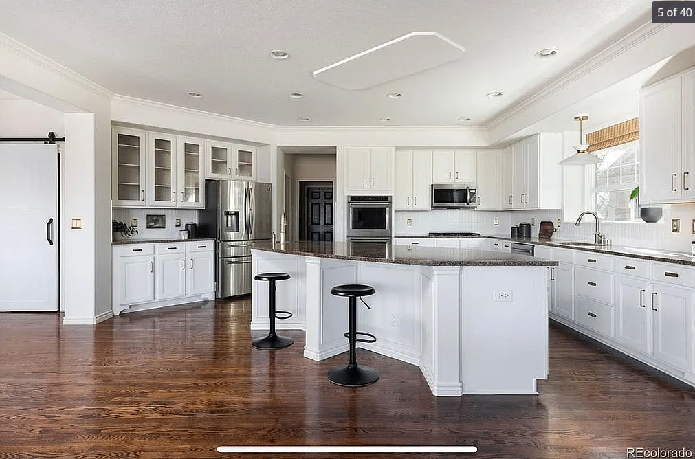 17853 W 77th Ln, Arvada, CO 80007, USA, 5 bds / 5 ba / 6273 sqft