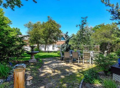 320 E Mulberry St, Fort Collins, CO 80524, USA, 6 bds / 5 ba / 3811 sqft